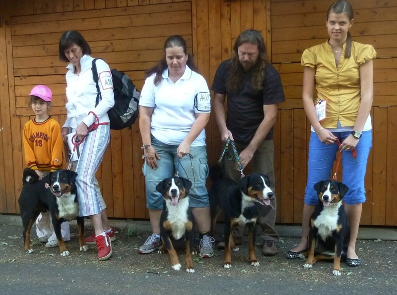 a celá parta - Apache - Claudia - Cerberus - Atacama 